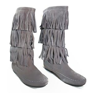 NWOT Lauren Conrad  Suede Fringe Moccasin Boots